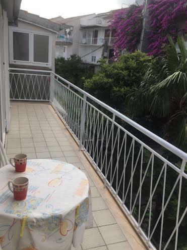Pavlinovic Jure Apartment Макарска Екстериор снимка