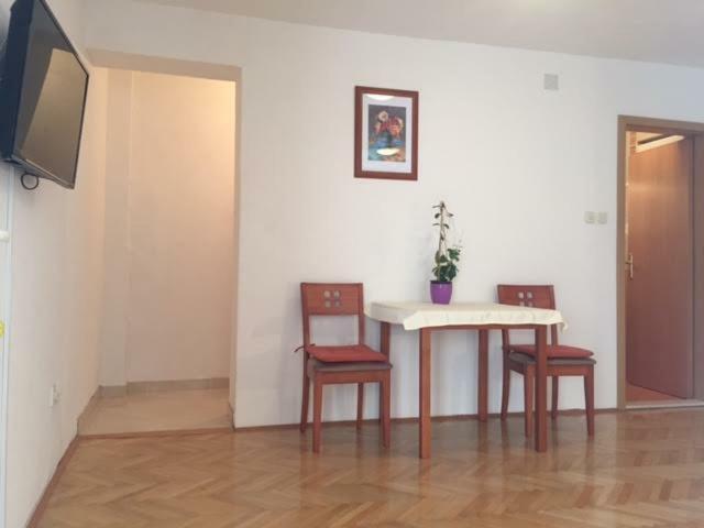 Pavlinovic Jure Apartment Макарска Екстериор снимка
