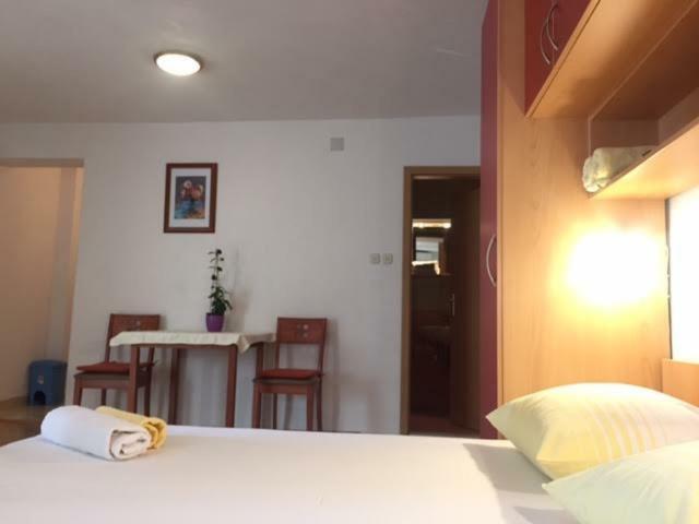 Pavlinovic Jure Apartment Макарска Екстериор снимка