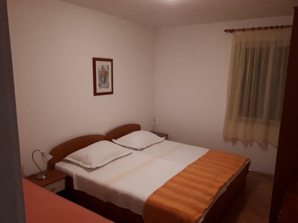 Pavlinovic Jure Apartment Макарска Екстериор снимка
